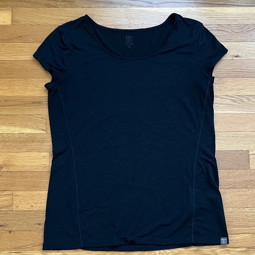 Title Nine Henerala short sleeve T shirt. Size medium. Black. EUC. $25